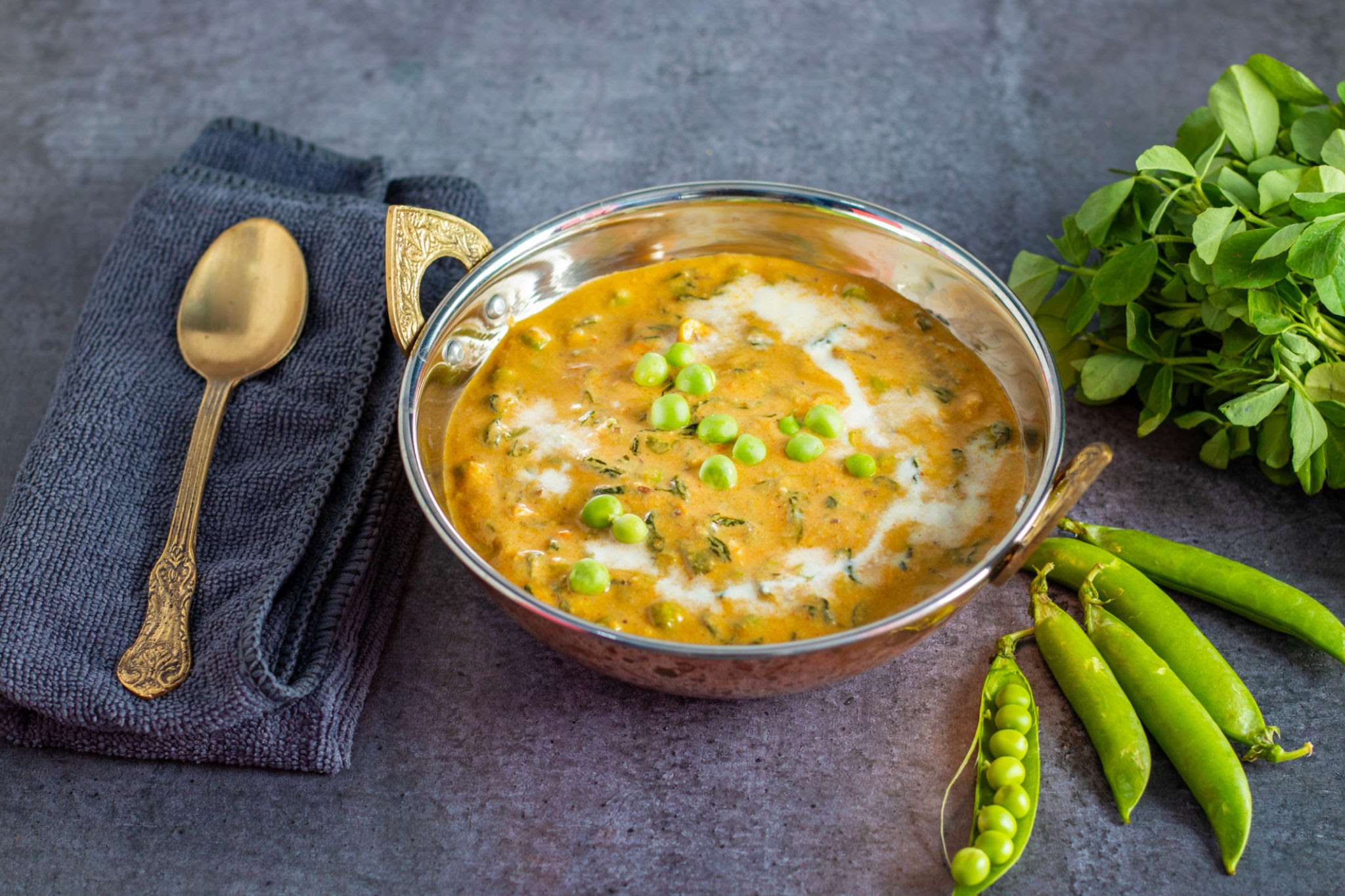 Methi Matar Makai